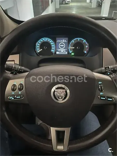 Usado Jaguar XF Luxury 207 CV (152 kW) 2008 Granate Berlina