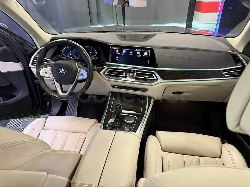 Usado BMW X7 Comfort Edition 340 CV (250 kW) 2020 Gris / plata SUV
