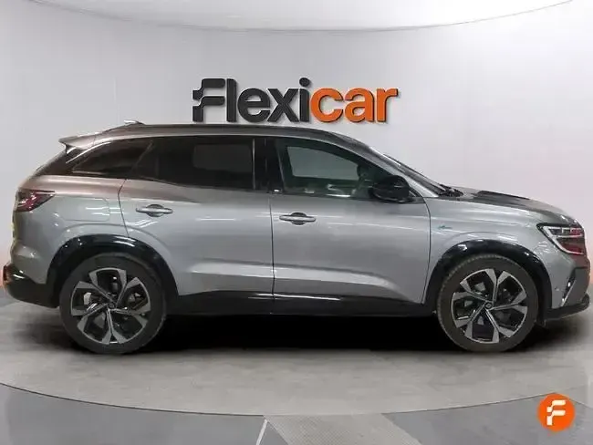 Usado Renault Austral Iconic Esprit Alpine 200 CV (147 kW) 2023 Gris SUV
