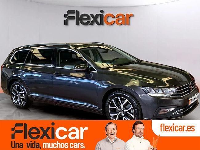 Gris Usado 2021 VW Passat Executive Familiar | 24.990 € (Precio justo) - Imagen 1/4