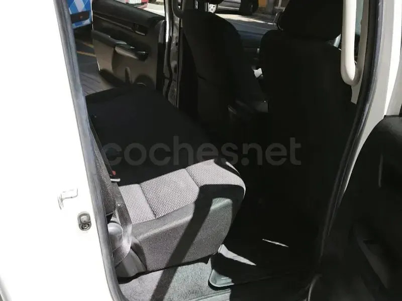 Usado Toyota HiLux Plus 150 CV (110 kW) 2020 Blanco Pickup/Camioneta