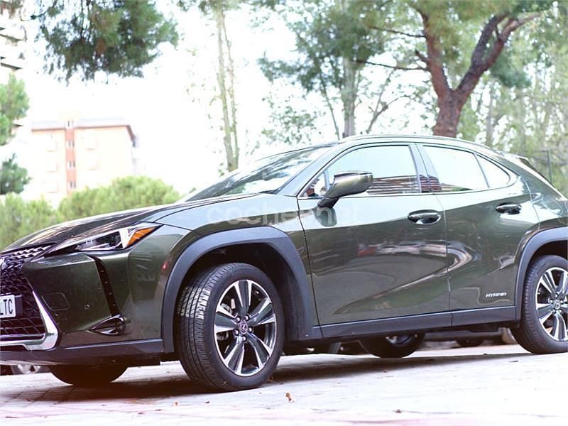 Verde Usado 2021 Lexus UX Business Edition SUV | 25.500 € - Imagen 1/4