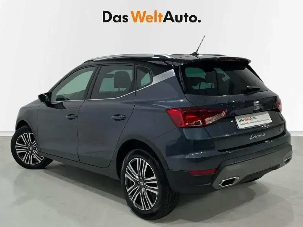 Usado Seat Arona FR 116 CV (85 kW) 2024 Gris SUV