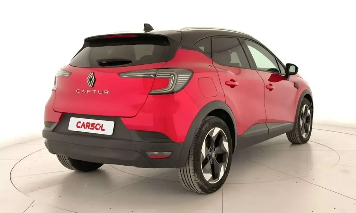 Usado Renault Captur Techno 101 CV (74 kW) 2025 Rojo SUV