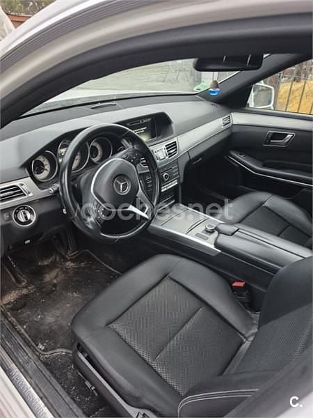 Usado Mercedes E220 170 CV (125 kW) 2015 Blanco Familiar