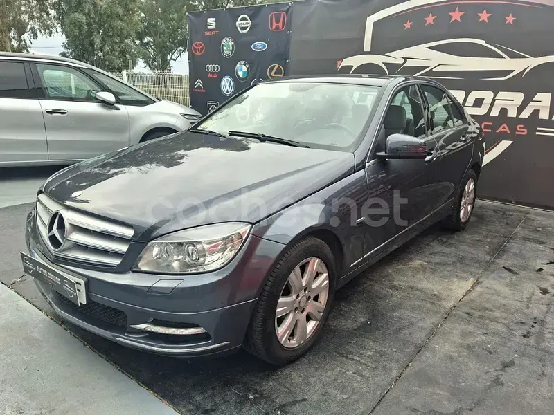Käytetty Mercedes C220 Avantgarde 170 HP (125 kW) 2010 Sininen Sedan