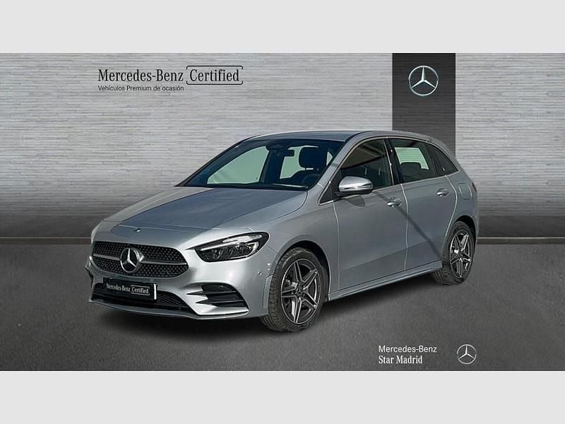 Usado Mercedes B250e AMG line 218 CV (160 kW) 2025 Gris / plata Monovolumen