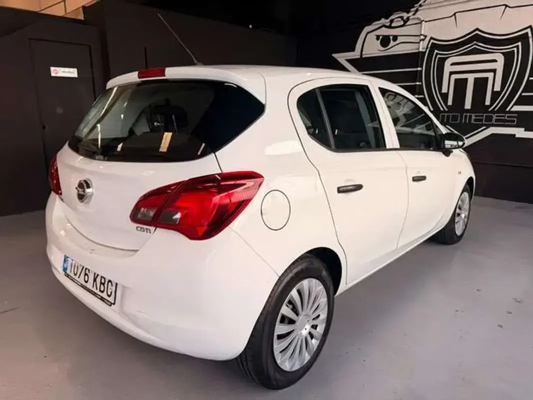 Usado Opel Corsa Business 75 CV (55 kW) 2017 Blanco Utilitario