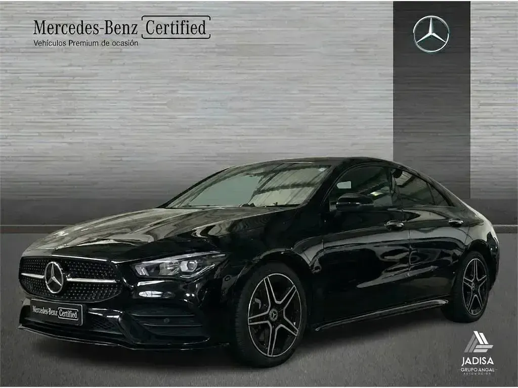Usado Mercedes CLA200 163 CV (119 kW) 2025 Negro Berlina