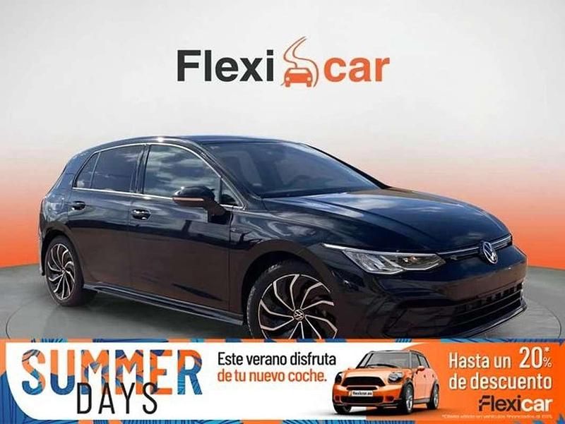 Negro Usado 2022 VW Golf VIII R-line Plus Berlina | 26.090 € (Precio justo) - Imagen 1/4