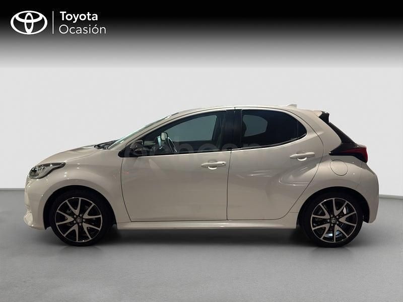 Usado Toyota Yaris Hybrid Style 116 CV (85 kW) 2022 Blanco Berlina