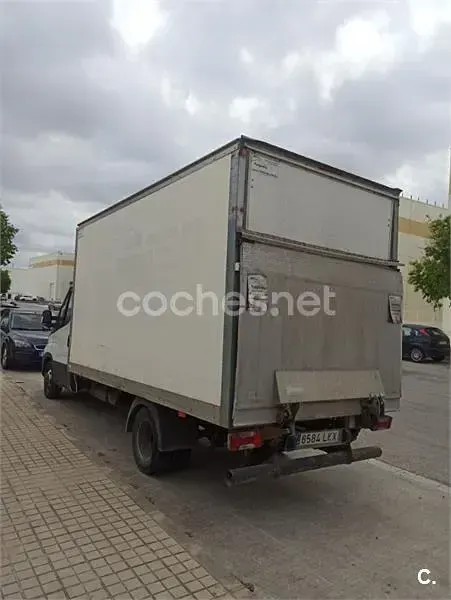 Usado Iveco Daily 146 CV (107 kW) 2012 Blanco Pickup/Camioneta