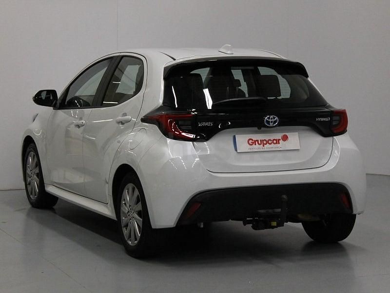 Usado Toyota Yaris Hybrid Business Edition 116 CV (85 kW) 2025 Blanco Berlina