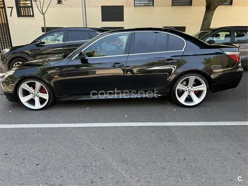 Usado BMW 525 177 CV (130 kW) 2008 Negro Berlina