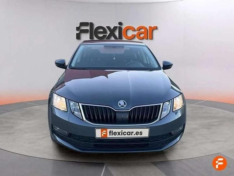 Usado Skoda Octavia Style 116 CV (85 kW) 2019 Gris Utilitario