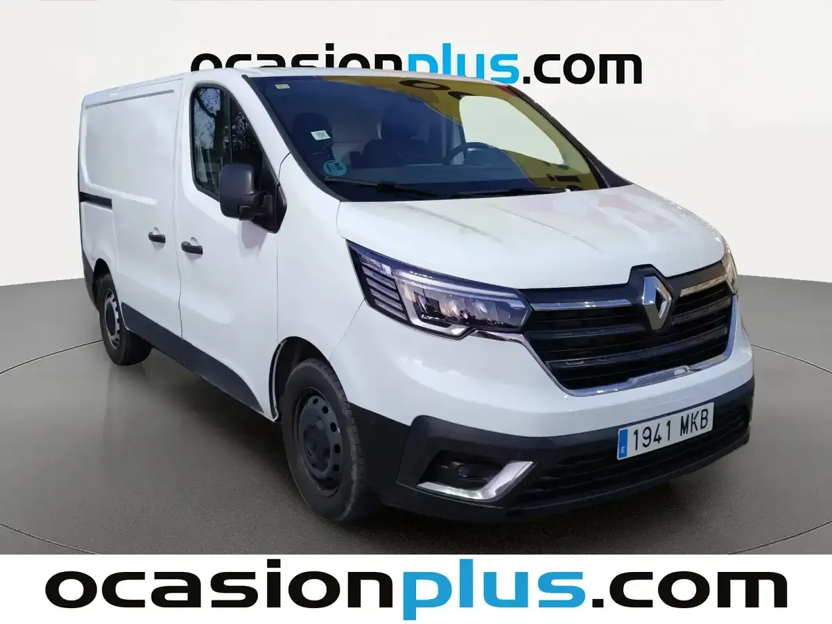 Usado Renault Trafic 130 CV (95 kW) 2023 Blanco Monovolumen