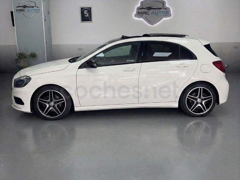 Usado Mercedes A200 AMG line 136 CV (100 kW) 2015 Blanco Berlina
