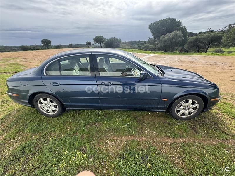 Usado Jaguar S-Type 240 CV (176 kW) 1999 Azul Berlina