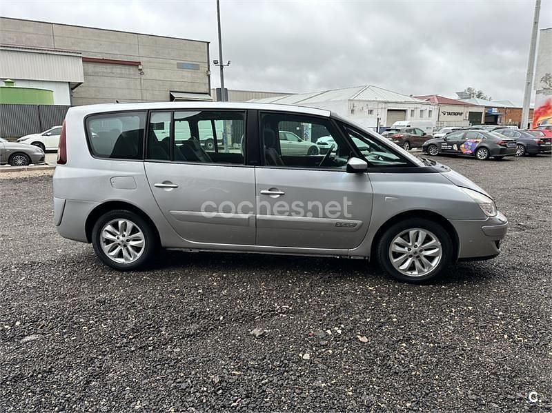 Usado Renault Espace Dynamique 150 CV (110 kW) 2007 Gris / plata Monovolumen