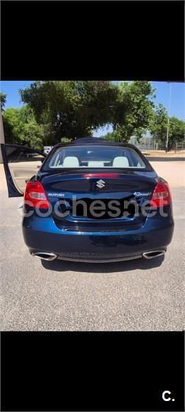 Azul Usado 2012 Suzuki Kizashi Sport Berlina | 9000 € - Imagen 1/4