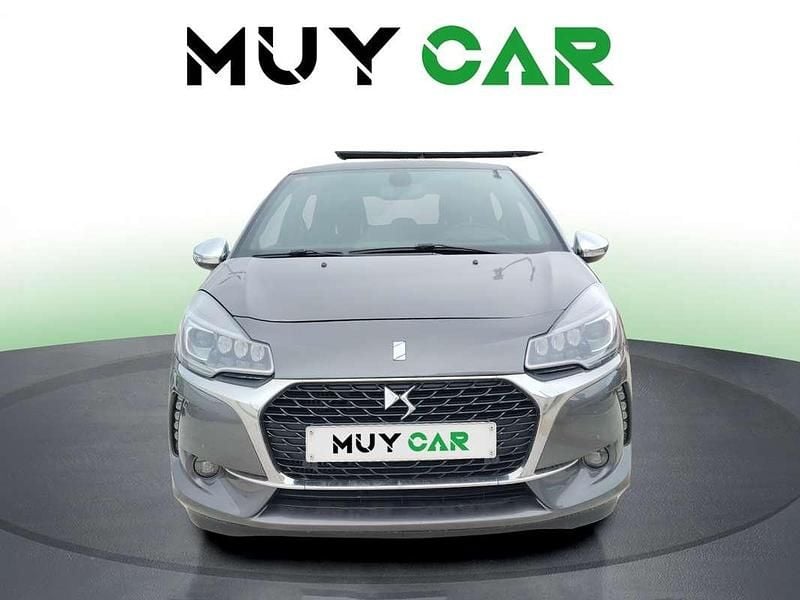 Usado DS Automobiles DS3 Crossback 110 CV (80 kW) 2019 Gris SUV