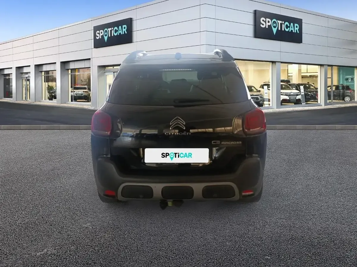 Usado Citroën C3 Aircross Shine 110 CV (80 kW) 2021 Negro SUV