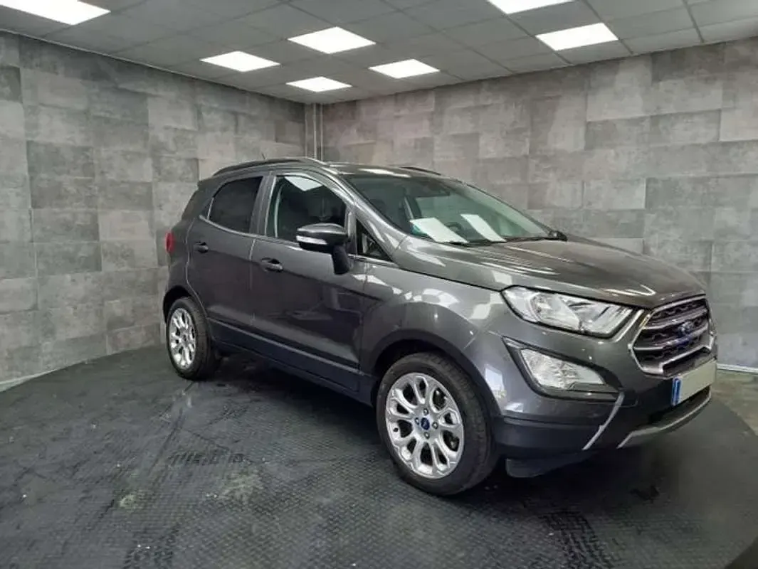 Usado Ford Ecosport Titanium 125 CV (91 kW) 2023 Gris SUV