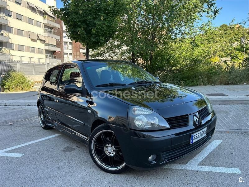 Negro Usado 2005 Renault Clio II Extreme Berlina | 2999 € (Un poco caro) - Imagen 1/4
