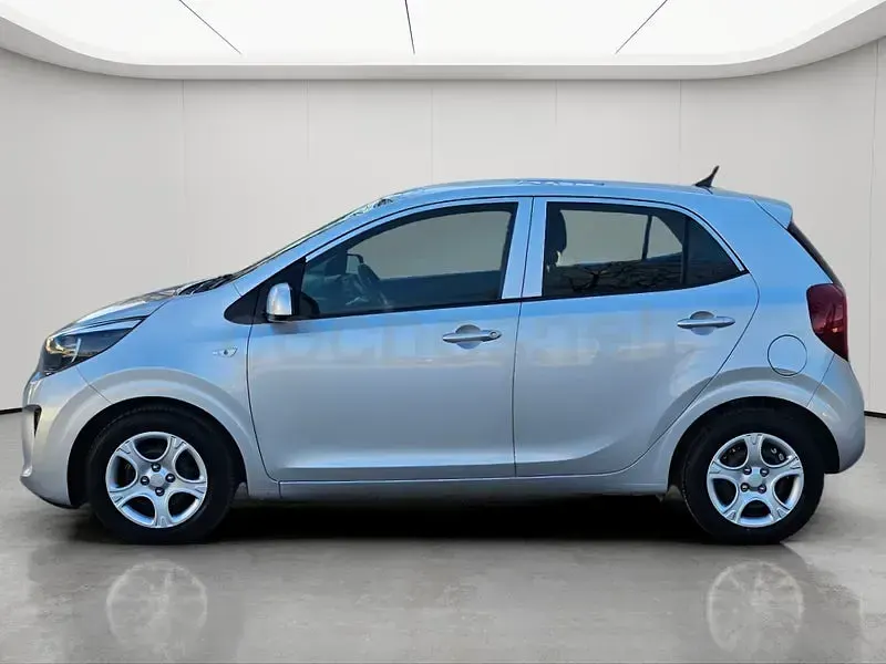 Usado Kia Picanto 67 CV (49 kW) 2018 Gris / plata Utilitario