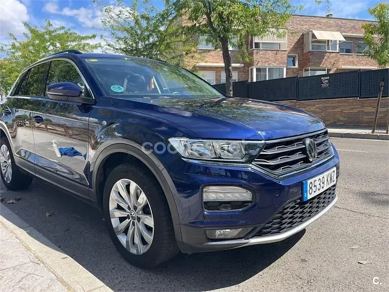 Usado VW T-Roc Advance 115 CV (84 kW) 2018 Azul SUV
