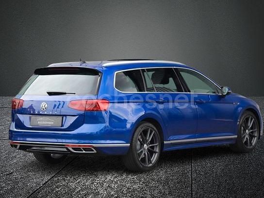 Usado VW Passat R-line 150 CV (110 kW) 2020 Azul Familiar