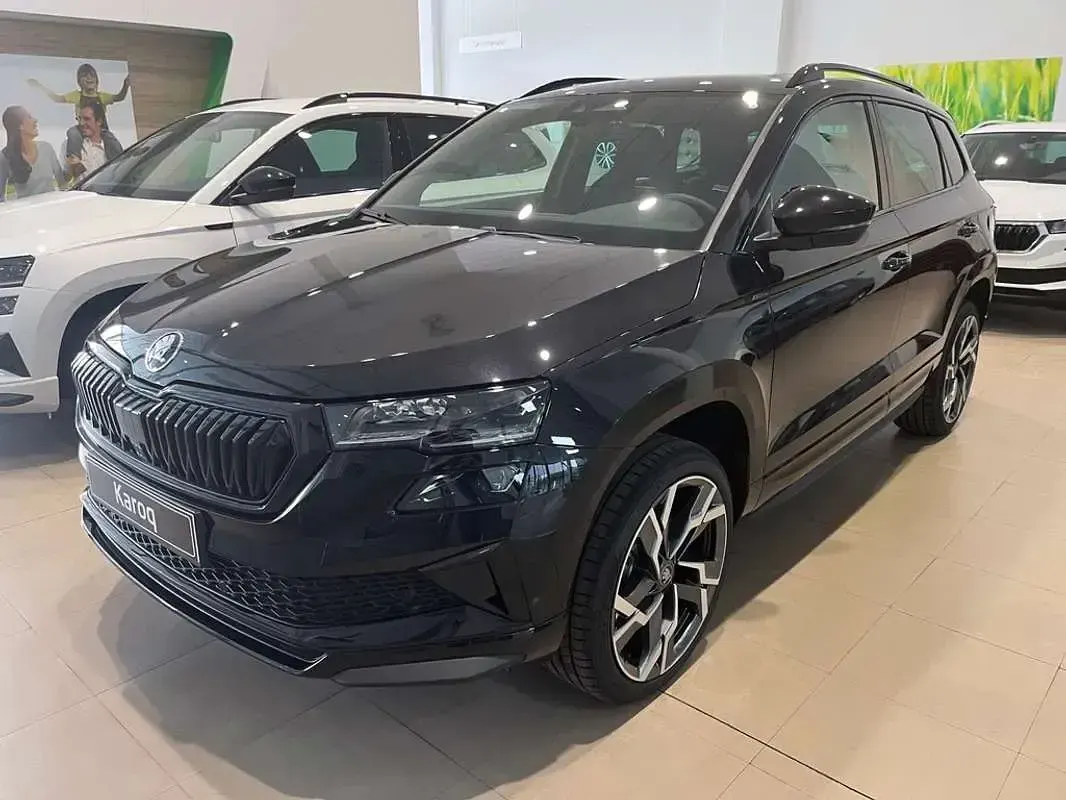 Nuevo Skoda Karoq SportLine 150 CV (110 kW) 2026 Negro SUV