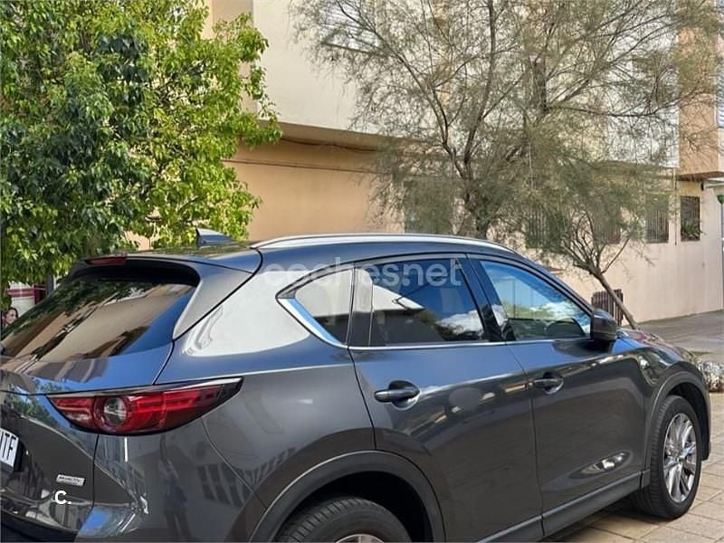 Usado Mazda CX-5 Signature 194 CV (142 kW) 2021 Gris / plata SUV