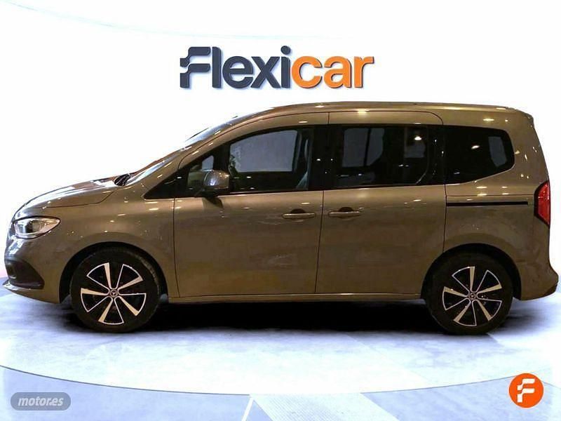 Usado Mercedes T180 116 CV (85 kW) 2023 Gris Monovolumen