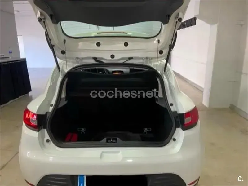 Usado Renault Clio IV Business 75 CV (55 kW) 2019 Blanco Berlina