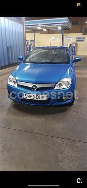 Usado Opel Tigra Enjoy 70 CV (51 kW) 2005 Azul Descapotable