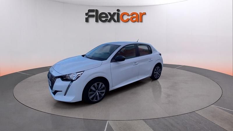 Usado Peugeot 208 Active 102 CV (75 kW) 2023 Blanco Utilitario