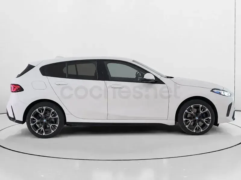 Usado BMW 118 Comfort Edition 150 CV (110 kW) 2025 Blanco Utilitario