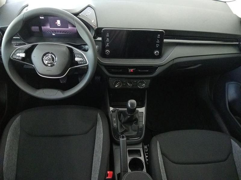 Usado Skoda Fabia 80 CV (58 kW) 2024 Blanco