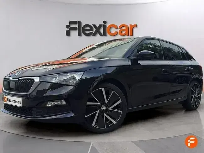 Usado Skoda Scala Sport 150 CV (110 kW) 2021 Negro Utilitario