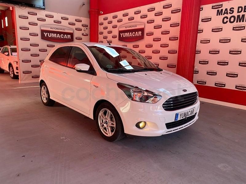 Usado Ford Ka Plus 85 CV (62 kW) 2017 Blanco Utilitario