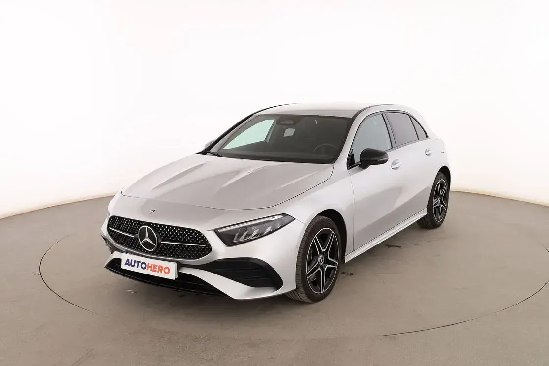 Usado Mercedes A250 AMG line 218 CV (160 kW) 2023 Berlina
