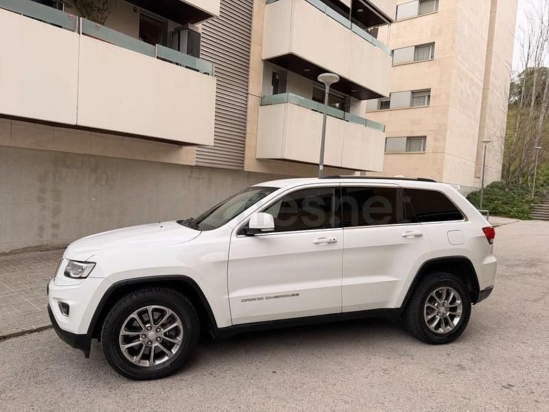 Usado Jeep Grand Cherokee Laredo 190 CV (139 kW) 2014 Blanco SUV
