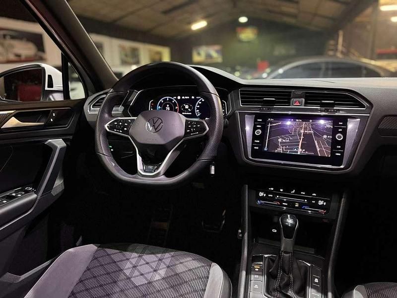 Usado VW Tiguan R-line 150 CV (110 kW) 2022 Blanco SUV