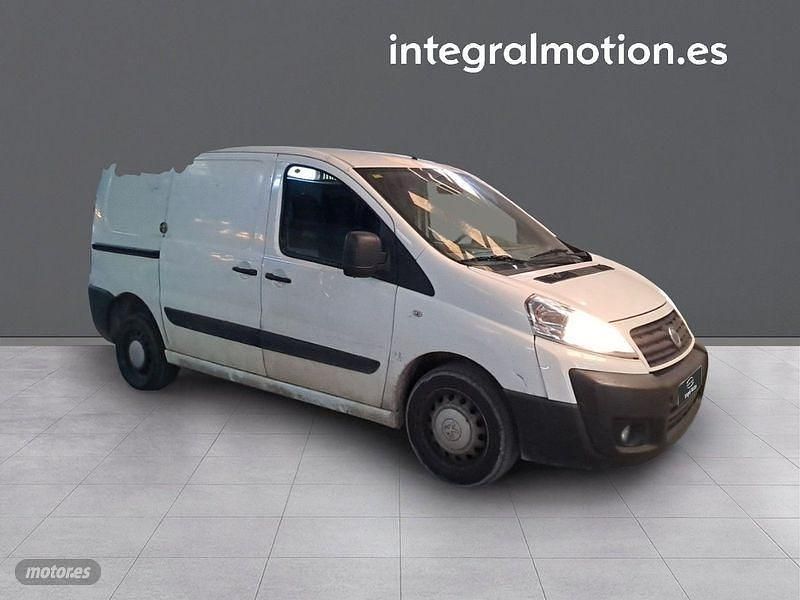 Usado Fiat Scudo 128 CV (94 kW) 2015 Blanco Van