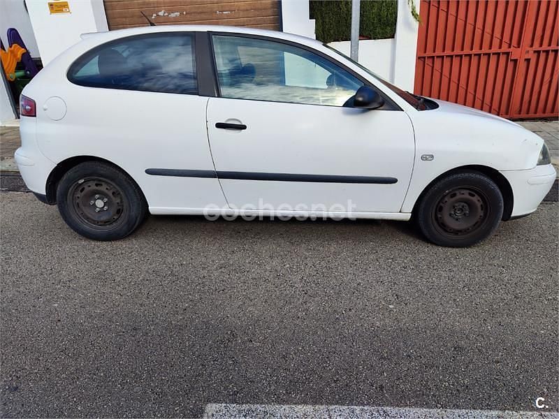 Usado Seat Ibiza Stella 64 CV (47 kW) 2002 Blanco Utilitario