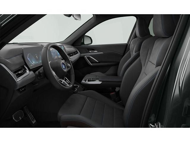 Käytetty BMW X1 Comfort Edition 245 HP (180 kW) 2025 Katumaasturi