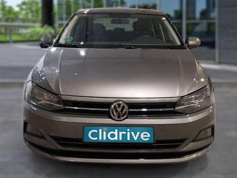 Usado VW Polo Advance 95 CV (69 kW) 2019 Gris Utilitario