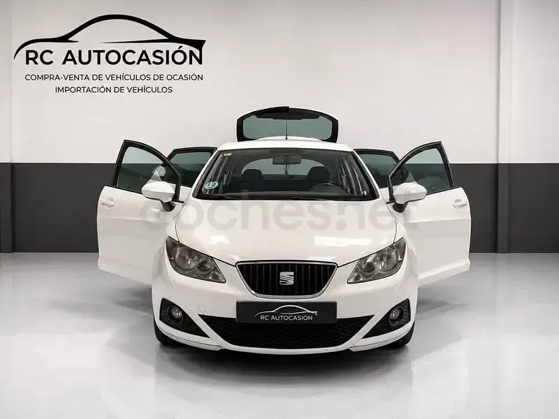 Usado Seat Ibiza 105 CV (77 kW) 2010 Blanco Berlina