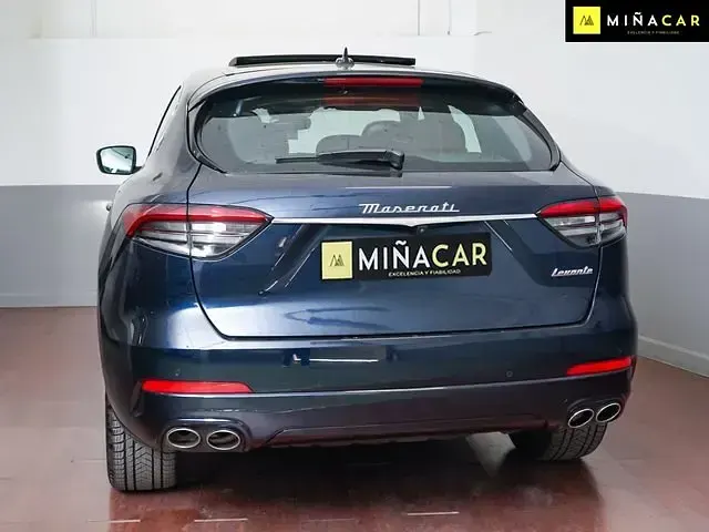 Usado Maserati Levante GT 330 CV (242 kW) 2022 Azul SUV